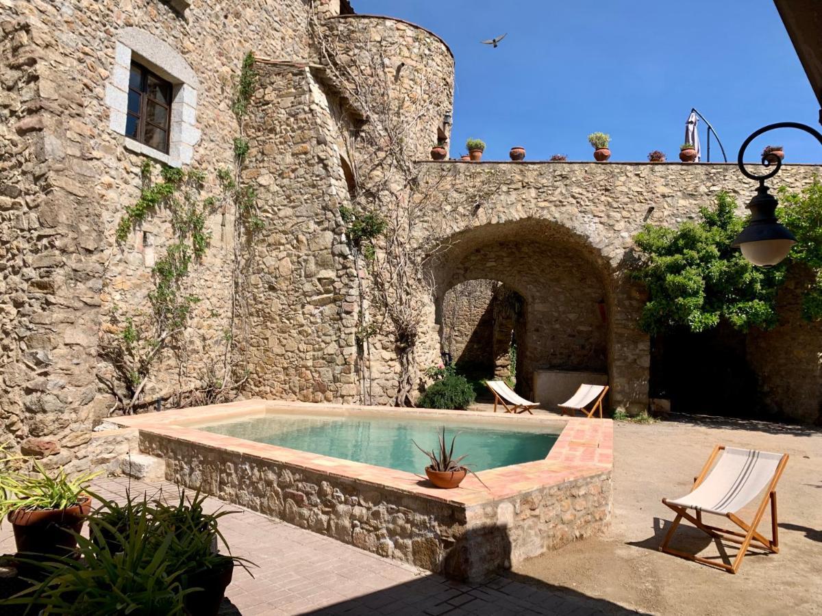 Els Racons Del Fort Castle In Wine Territory Capmany Exterior photo