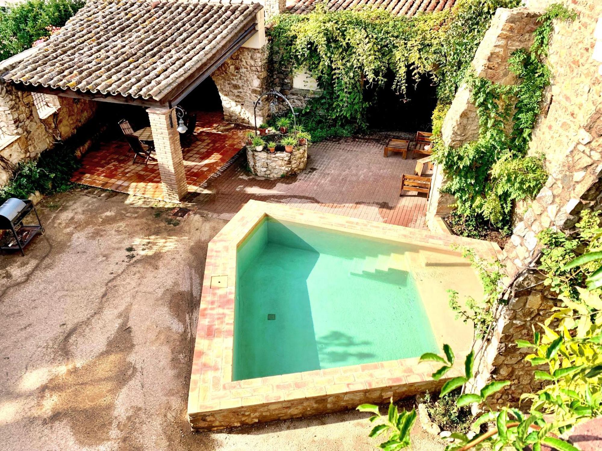 Els Racons Del Fort Castle In Wine Territory Capmany Exterior photo